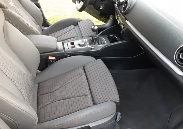 Audi A3 cena 48900 przebieg: 180000, rok produkcji 2014 z Hrubieszów małe 466